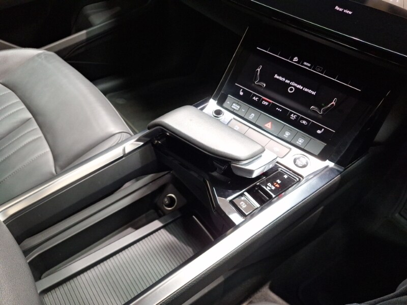 Used Audi e-tron 2020 for sale - 77846880: Photo 14