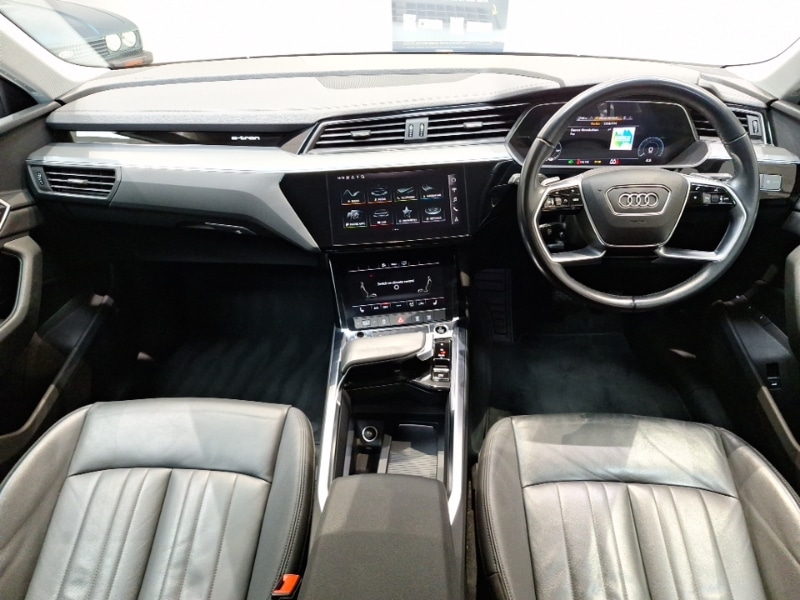 Used Audi e-tron 2020 for sale - 77846880: Photo 2