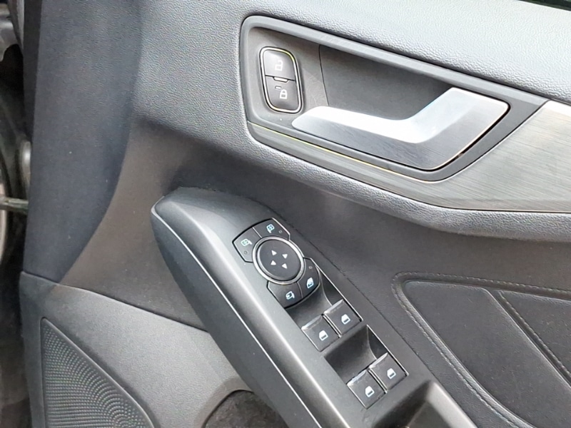 Used Ford Focus 2019 for sale - 76860341: Photo 18