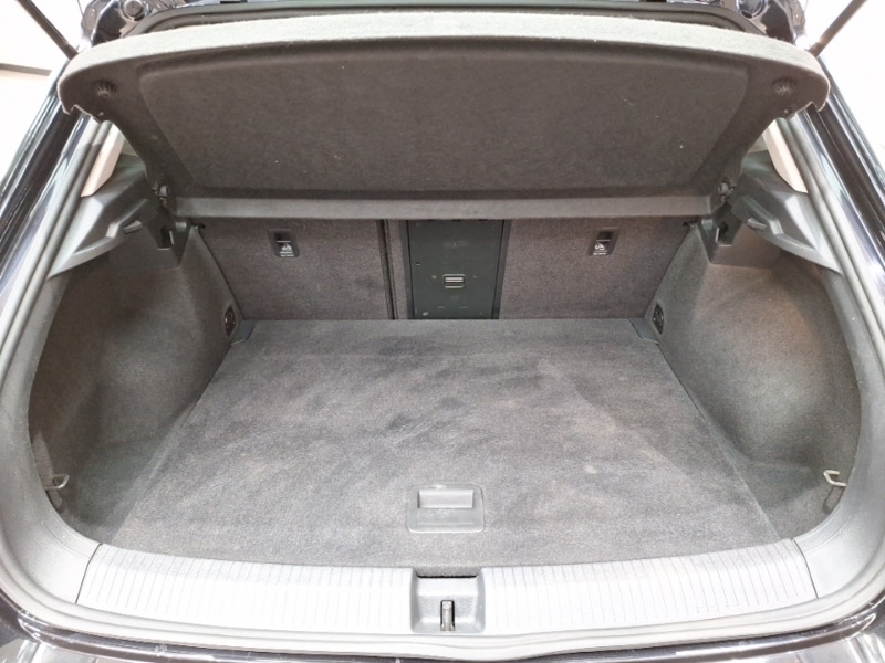 Used Volkswagen T-Roc 2018 for sale - 77652343: Photo 8