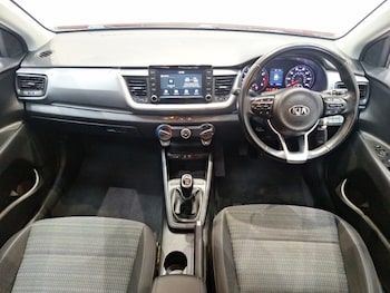 Used Kia Stonic 2018 for sale - 78647329: Photo