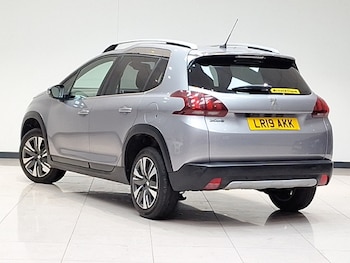 Used Peugeot 2008 2019 for sale - 77338158: Photo