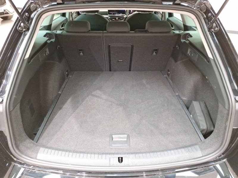 Used SEAT Leon 2025 for sale - 76947538: Photo 8