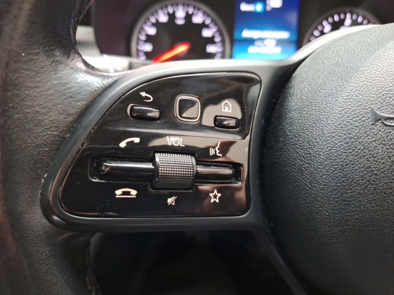 Used Mercedes-Benz C Class 2018 for sale - 76343388: Photo 15