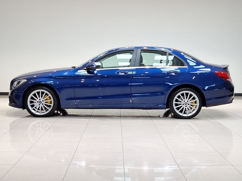 Used Mercedes-Benz C Class 2018 for sale - 76343388: Photo 4