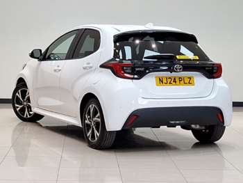 Used Toyota Yaris 2024 for sale - 74929376: Photo