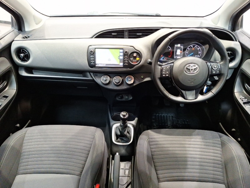 Used Toyota Yaris 2017 for sale - 77043751: Photo 2