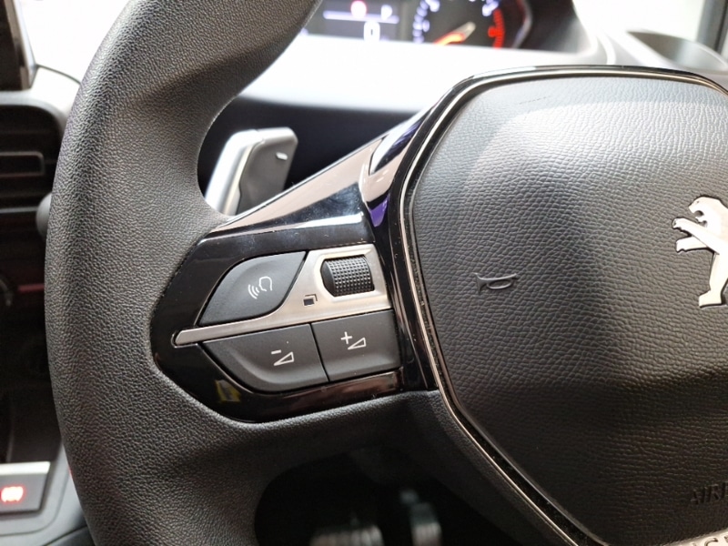 Used Peugeot Rifter 2023 for sale - 76629430: Photo 17