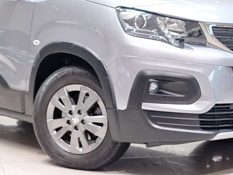 Used Peugeot Rifter 2023 for sale - 76629430: Photo 9