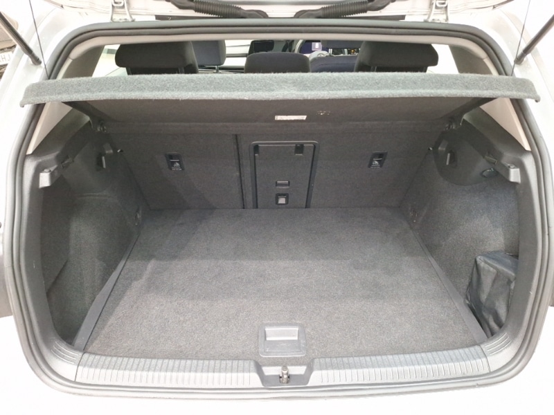 Used Volkswagen Golf 2020 for sale - 76160710: Photo 8