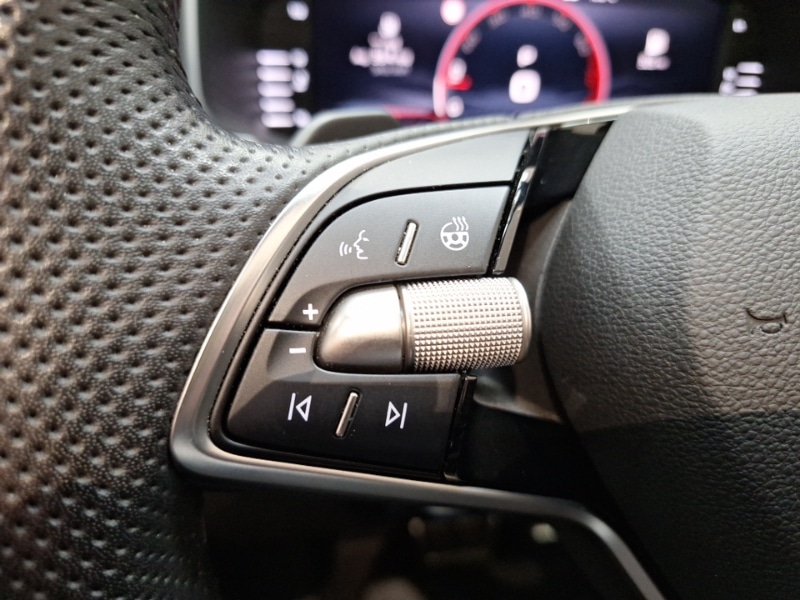 Used Skoda Karoq 2024 for sale - 76666358: Photo 16