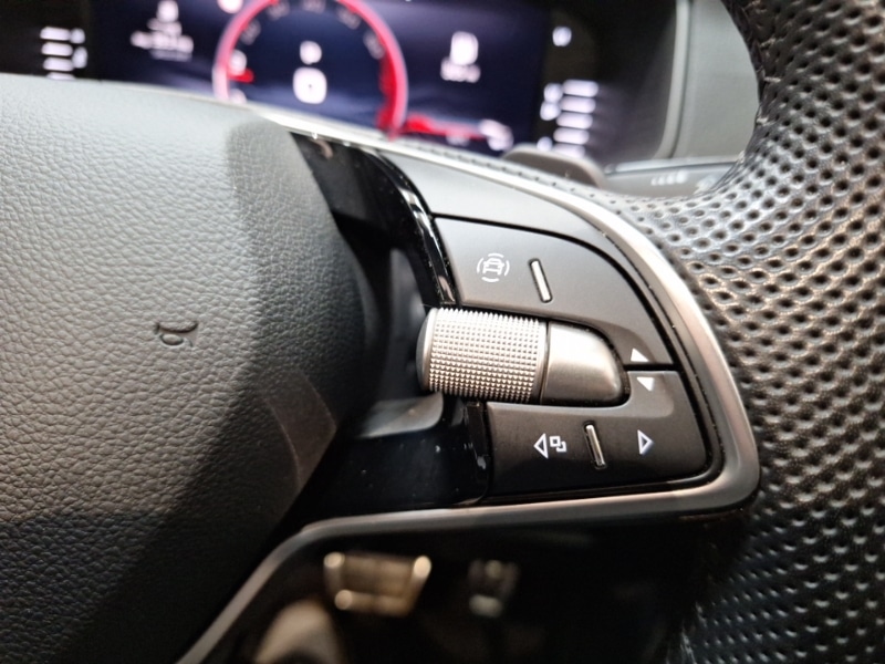 Used Skoda Karoq 2024 for sale - 76666358: Photo 17