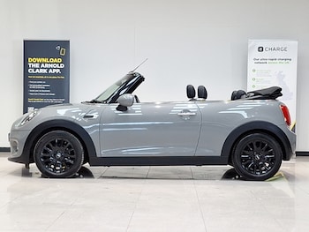 Used MINI Convertible 2019 for sale - 77596035: Photo
