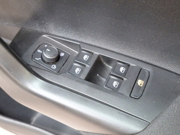 Used Volkswagen Polo 2022 for sale - 76195295: Photo 17