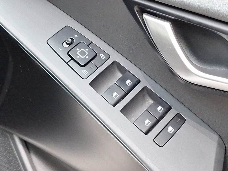 Used Kia Niro 2023 for sale - 76860356: Photo 17