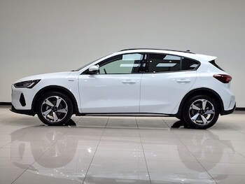 Used Ford Focus 2023 for sale - 78503135: Photo
