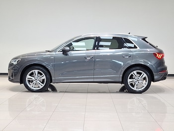 Used Audi Q3 2023 for sale - 78990751: Photo