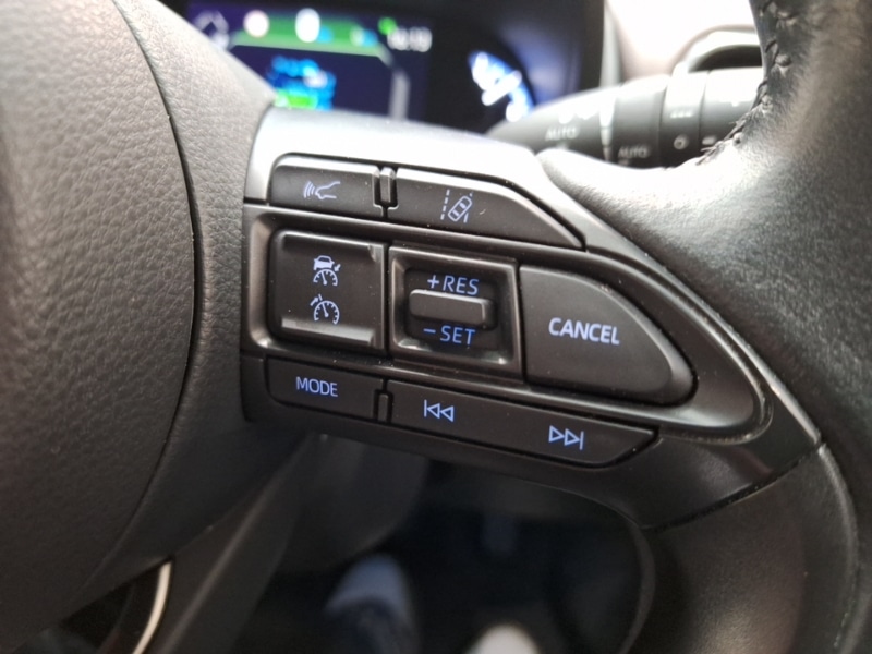 Used Toyota Yaris Cross 2022 for sale - 75989170: Photo 16