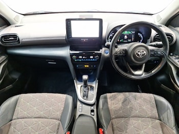 Used Toyota Yaris Cross 2022 for sale - 75989170: Photo