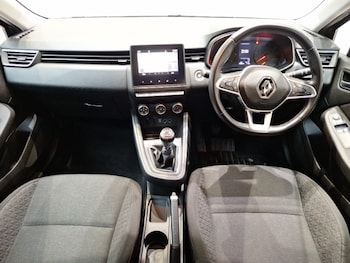 Used Renault Clio 2020 for sale - 75852275: Photo