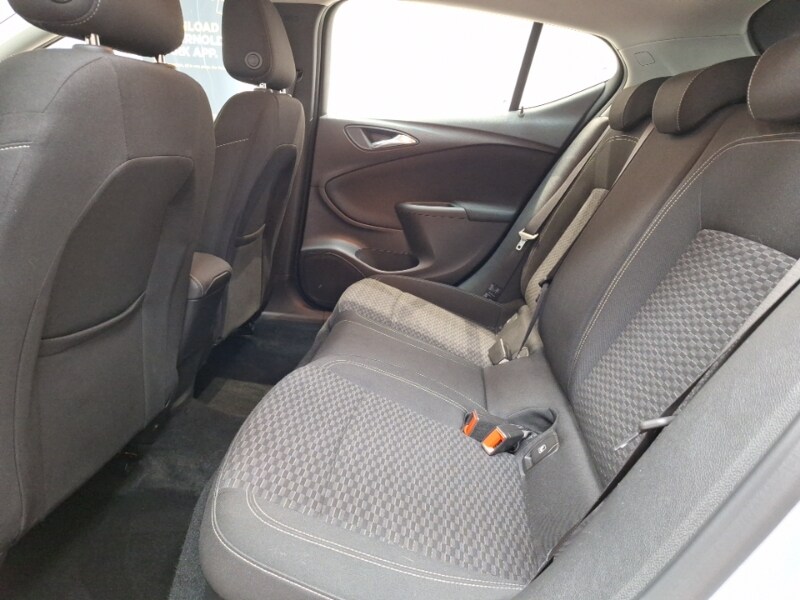 Used Vauxhall Astra 2018 for sale - 78225241: Photo 6