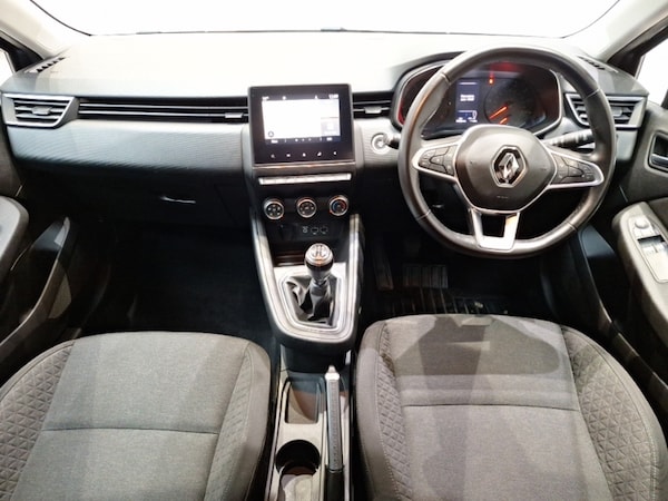 Used Renault Clio 2020 for sale - 76062899: Photo 2