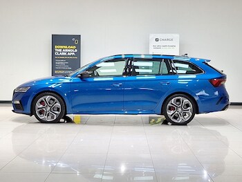 Used Skoda Octavia 2024 for sale - 77767551: Photo