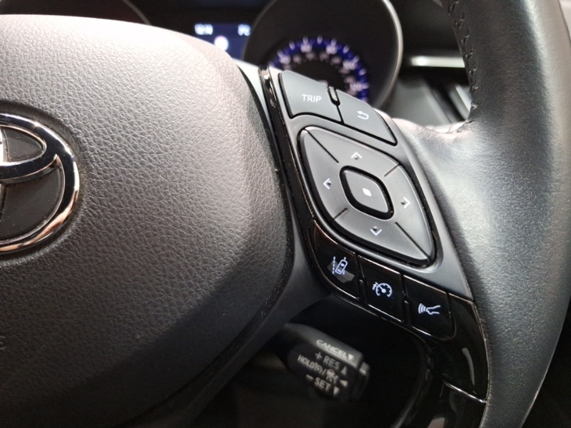 Used Toyota C-HR 2023 for sale - 76696176: Photo 16