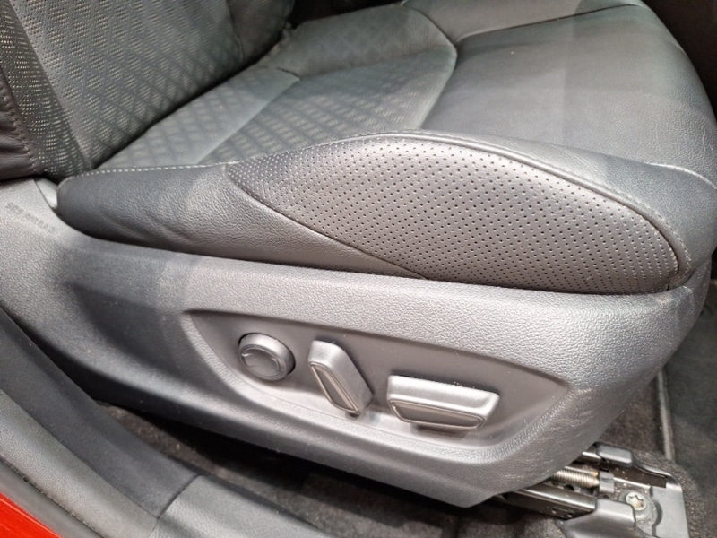 Used Toyota C-HR 2023 for sale - 76696176: Photo 18