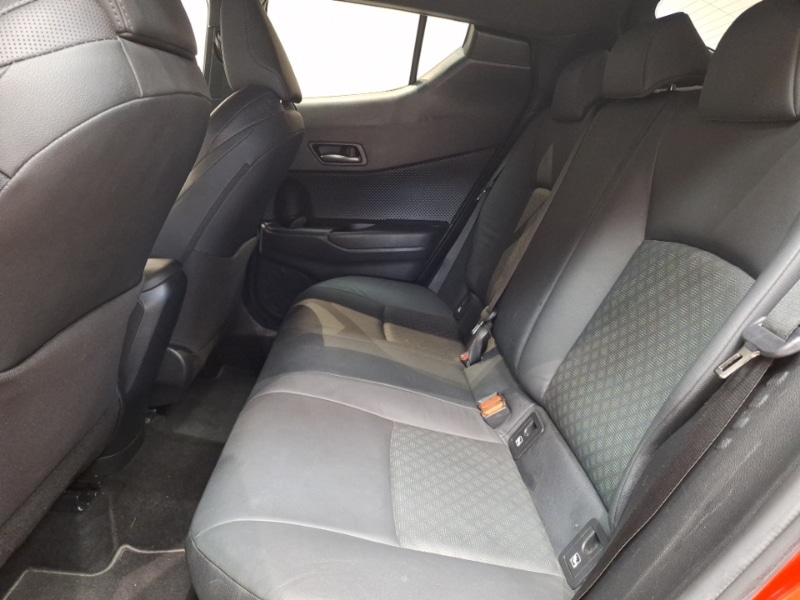 Used Toyota C-HR 2023 for sale - 76696176: Photo 6