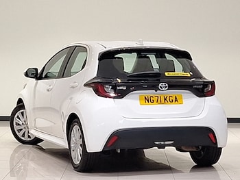 Used Toyota Yaris 2022 for sale - 75837641: Photo