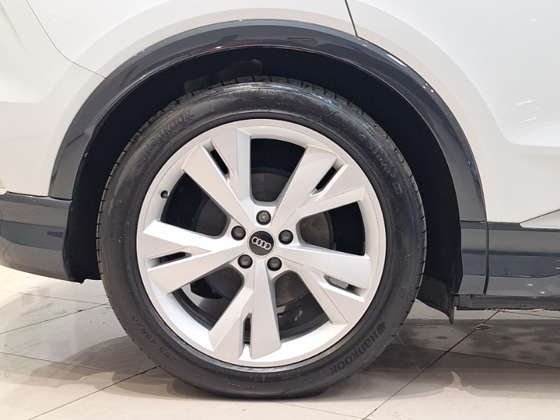 Used Audi Q4 e-tron 2023 for sale - 78202730: Photo 12