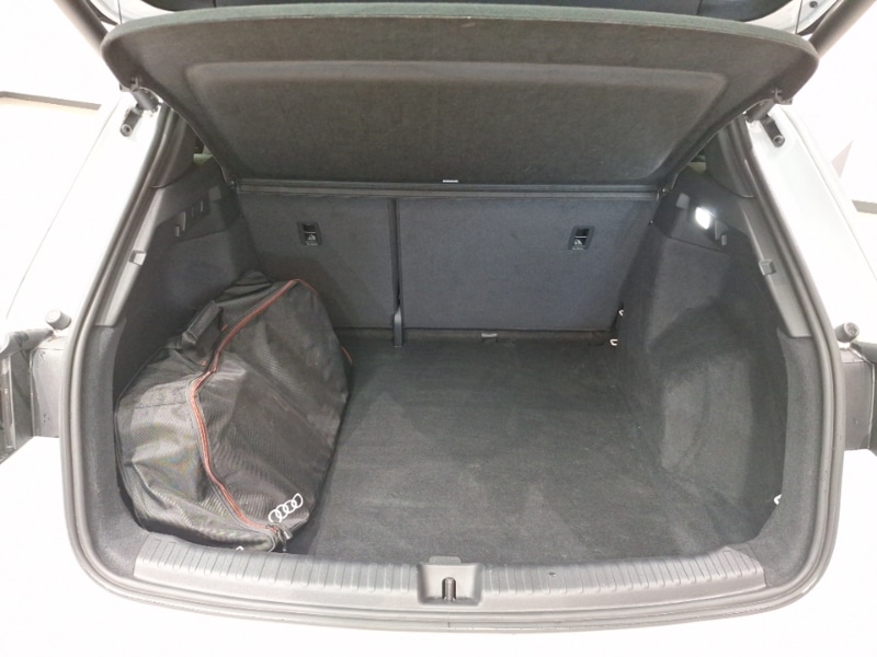 Used Audi Q4 e-tron 2023 for sale - 78202730: Photo 8