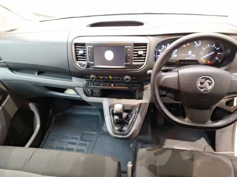 Used Vauxhall Vivaro 2022 for sale - 76879897: Photo 2