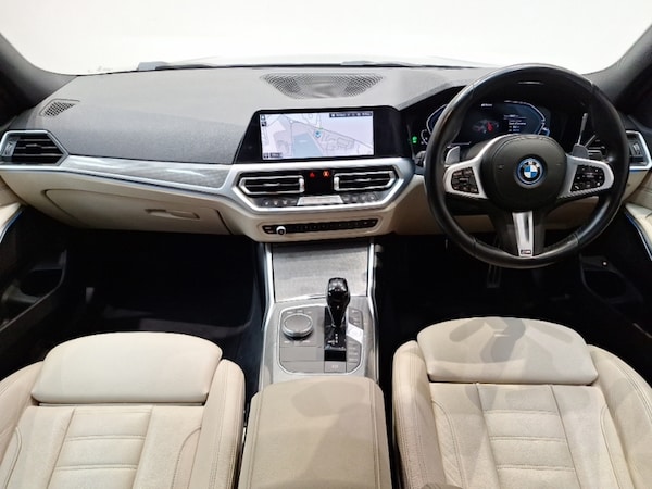 Used BMW 3 Series 2022 for sale - 76052615: Photo 2