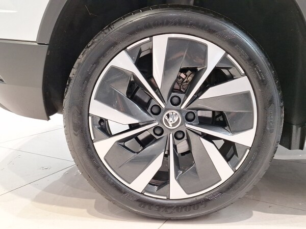 Used Skoda Karoq 2024 for sale - 74882408: Photo 12