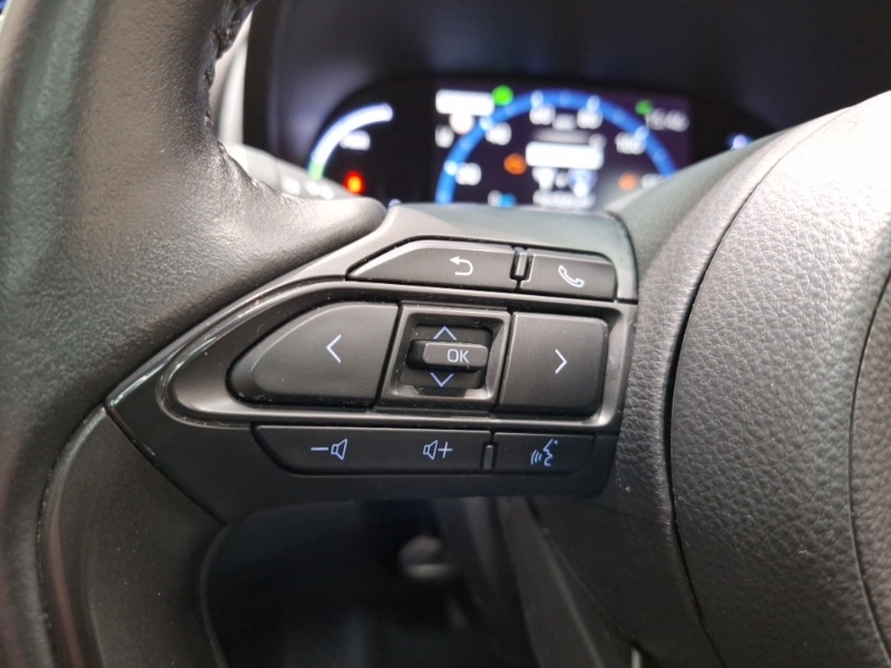 Used Toyota Yaris Cross 2023 for sale - 77992721: Photo 15