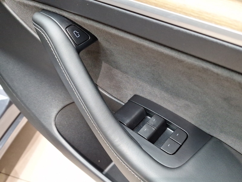 Used Tesla Model 3 2021 for sale - 76567249: Photo 17