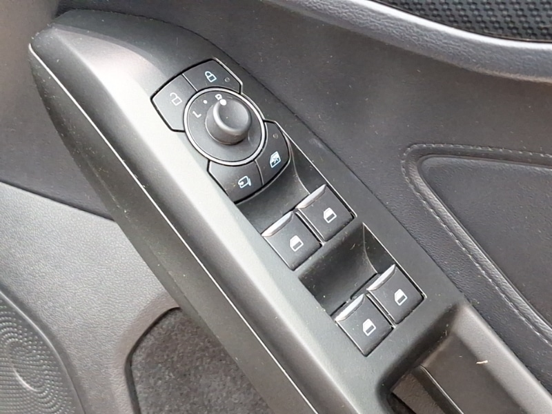 Used Ford Focus 2022 for sale - 76879936: Photo 17