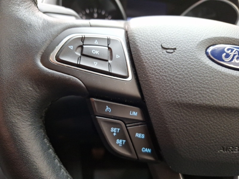 Used Ford Focus 2017 for sale - 77832631: Photo 15