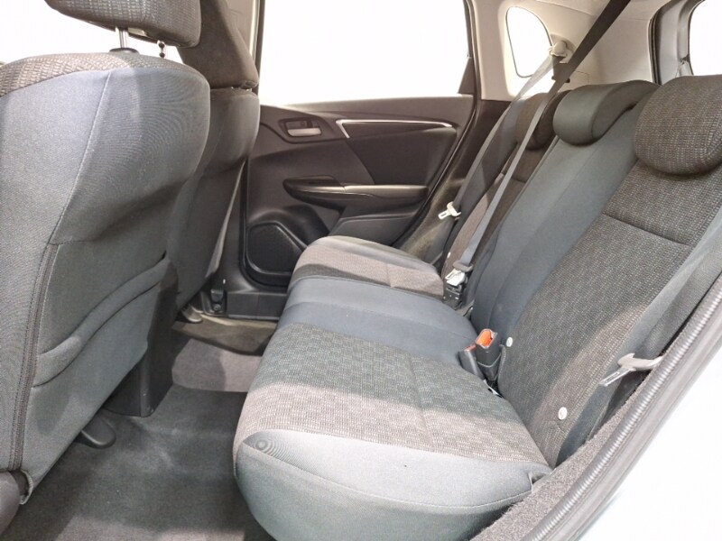 Used Honda Jazz 2017 for sale - 77405023: Photo 6