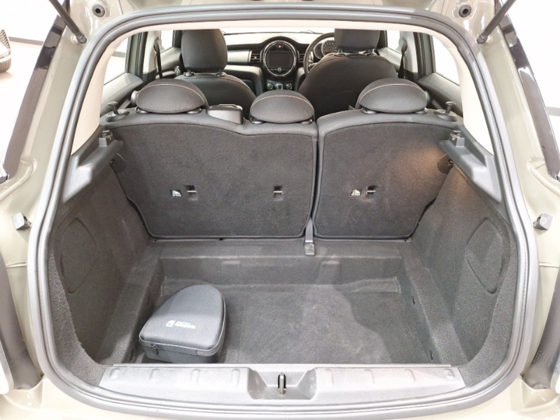 Used MINI Hatch 2019 for sale - 77324913: Photo 8