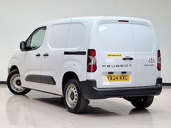 Used Peugeot Partner 2024 for sale - 79493271: Photo