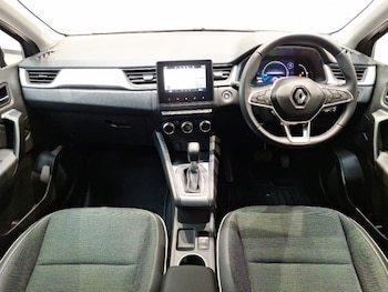 Used Renault Captur 2023 for sale - 76053243: Photo 2