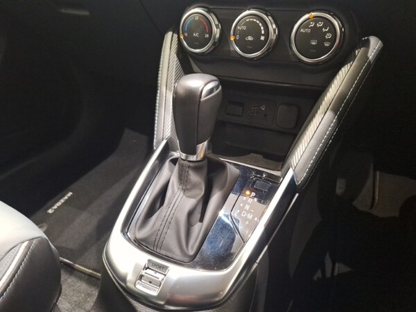Used Mazda Mazda2 2022 for sale - 75605504: Photo 15