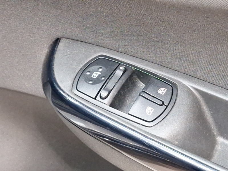 Used Vauxhall Corsa 2015 for sale - 77767550: Photo 17