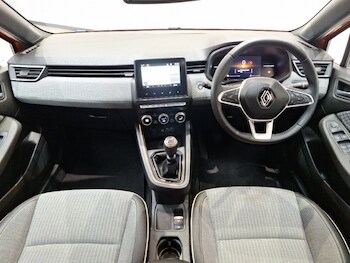Used Renault Clio 2024 for sale - 79139638: Photo