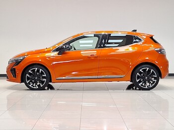 Used Renault Clio 2024 for sale - 79139638: Photo