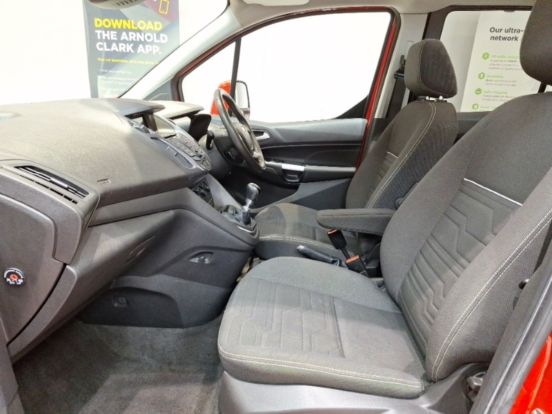 Used Ford Tourneo Connect 2017 for sale - 78163923: Photo 5
