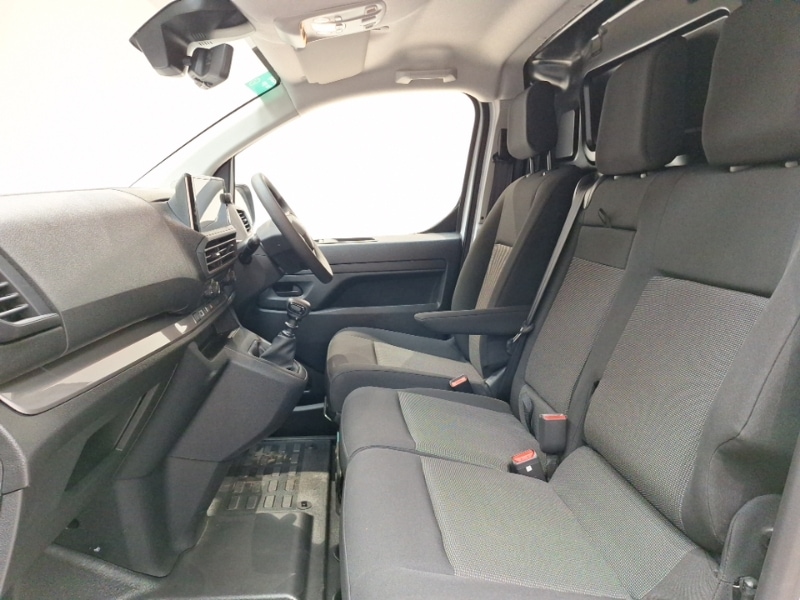 Used Vauxhall Vivaro 2024 for sale - 76901980: Photo 5